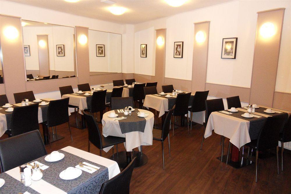 Carlton 3* Frankfurt nad Menem