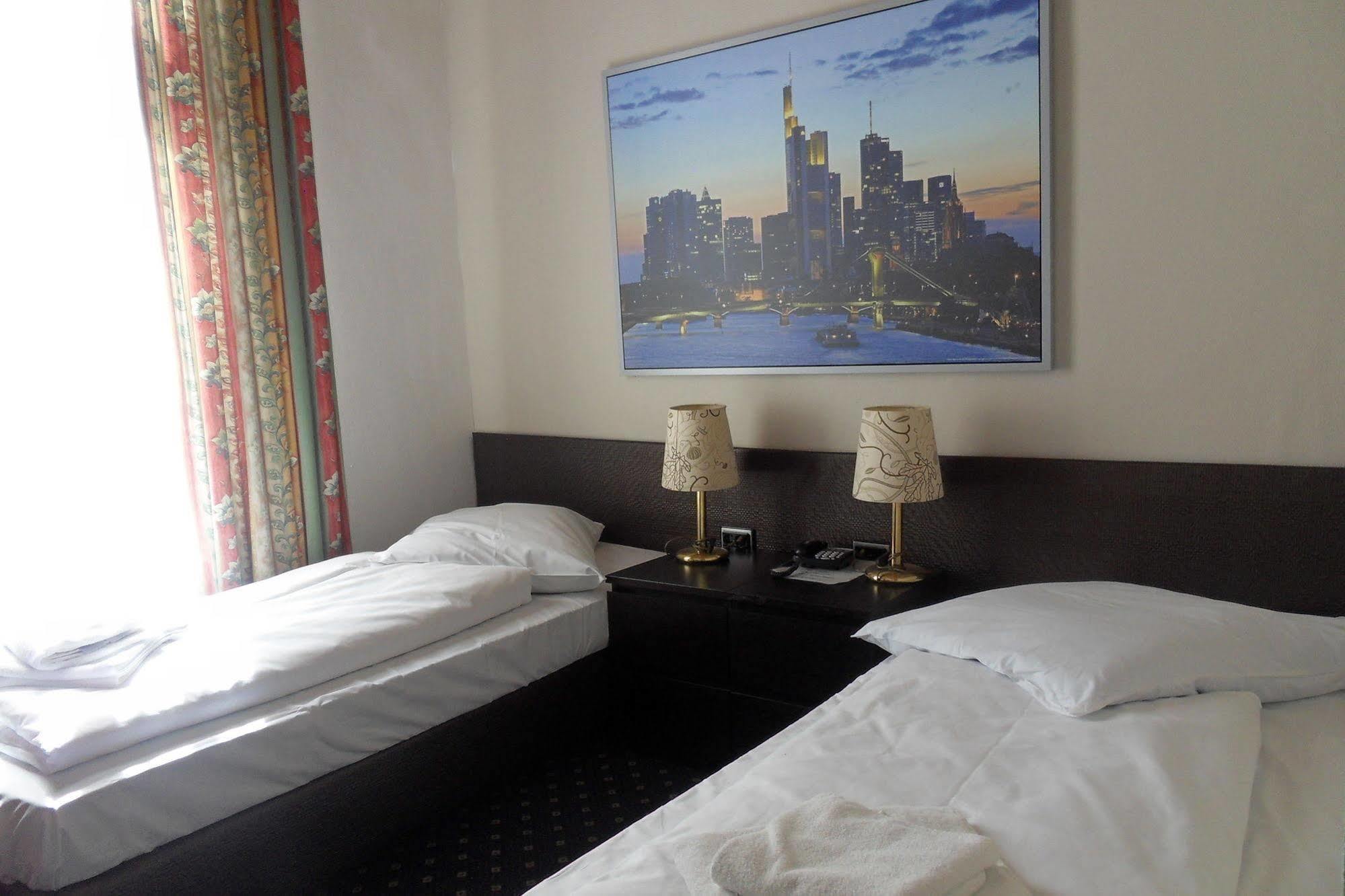 Hotel Carlton