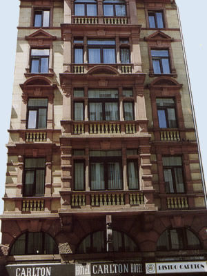 Carlton Hotel 3*