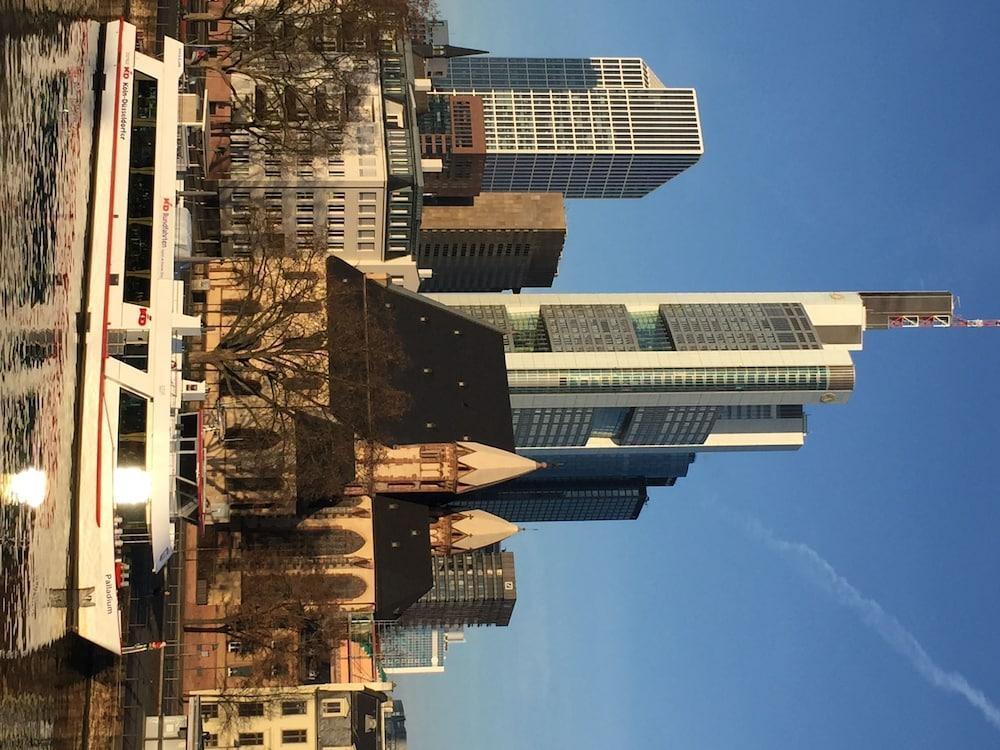 Carlton Frankfurt nad Menem